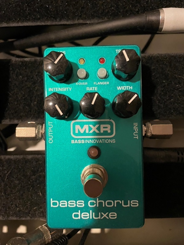 MXR M83 Bass Chorus Deluxeの画像